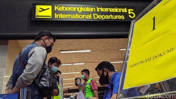 Pengecekan Penumpang di Bandara Soeta Diperketat