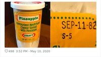 Kraft ternyata pernah mengeluarkan produk olesan keju dengan nanas. Tapi itu di masa dulu, tahun 1980-an. Produk inipun masih tersimpan di kulkas netizen. Foto: Bored Panda