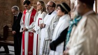 14 pemuka agama tersebut yakni, Corinna Zisselsberger, Florian Erlenmeyer, Andreas Nachama, Andreas Goetze, Gregor Hohberg, Amill Gorgi, Christian Staeblein, Bernd Streich, Esther Hirsch, Michael Baeumer, Kadir Sanci, Taha Sabri, Andrea Reimann dan Ranjit P. Kaur.