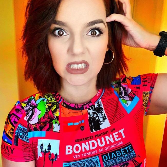 Dalam sejumlah foto memang tidak terlihat jika wanita ini sudah punya anak. Fakta bahwa ia memiliki seorang anak remaja membuatnya videonya yang sudah ditonton 13 juta kali jadi perbincangan.Foto: Instagram @dayduh