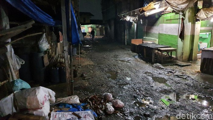 Detik-detik warga temukan perempuan dibakar hidup-hidup di Sukabumi
