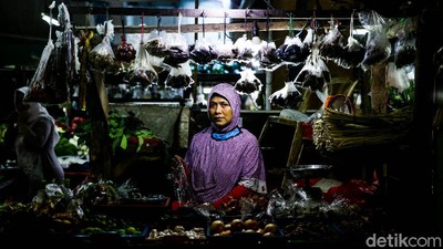 Sepekan Jelang Lebaran, Pasar Masih Sepi Pembeli