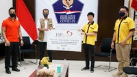 Bantuan itu ditujukan untuk ke RSD Wisma Atlet Kemayoran melalui Pemprov DKI Jakarta dan Badan Nasional Penanggulangan Bencana (BNPB) Jakarta yang kemudian disalurkan kepada rumah sakit atau rumah sakit darurat yang membutuhkan. Foto: dok. DAP