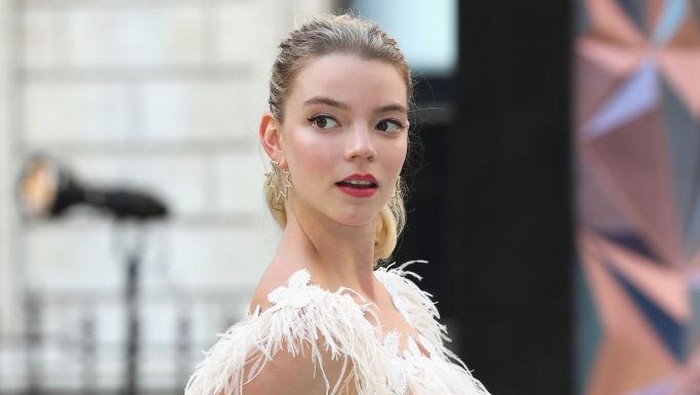 LONDON, ENGLAND - JUNE 06:  Anya Taylor-Joy attends the Royal Academy of Arts Summer Exhibition Preview Party at Burlington House on June 6, 2018 in London, England.  (Photo by Tristan Fewings/Getty Images)