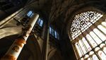 Nyala Lilin Paskah Tandai Dibukanya Gereja York Minster di Inggris