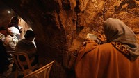 Di kedalaman terowongan tersebut terdapat Western Stone, salah satu batu terbesar di dunia yang dipakai untuk pondasi konstruksi.
