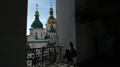Pesona Gereja 1.000 Tahun dengan Kubah Emas