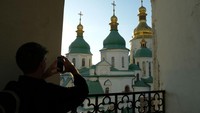 Gereja Kristen Ortodoks ini sempat hancur pada sejumlah perang seperti perang dunia II dan perang Rusia. Namun renovasi yang detil membuat gereja kembali ke bentuk semula.