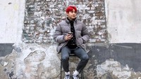 Dari sekian banyak momen kulinernya, Suho paling sering membagikan momen ngopinya. Momen tersebut dapat terlihat di foto ini. Foto: Instagram @kimjuncotton