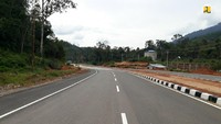 Terselesaikannya pembangunan Zona Penunjang diharapkan dapat memberikan manfaat ekonomi yang nyata bagi masyarakat sekitar serta mendekatkan dunia usaha (UMKM) dengan konsumen untuk mempromosikan brand dan produk lokal, termasuk kuliner.Foto: Dok. Kementerian PUPR
