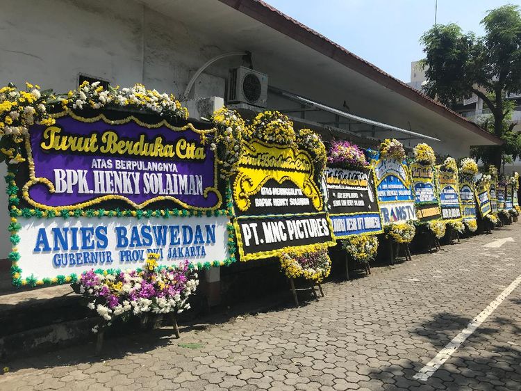 Henky Solaiman Meninggal, Begini Suasana Haru di Rumah Duka RS Husada