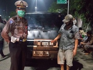 Pikap Nekat Angkut Pemudik Ketahuan di Pelabuhan Merak, Mobil Disita Polisi