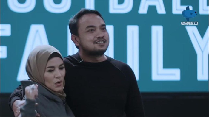 Bebi Romeo-Meisya Siregar Bebi Romeo-Meisya Siregar