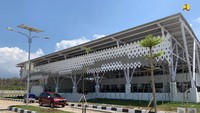Hal ini dilaksanakan melalu pengembangan zona inti Pos Lintas Batas Negara (PLBN) yang diikuti dengan pembangunan sarana dan prasarana zona penunjang untuk mendukung kegiatan sosial-ekonomi masyarakatFoto: Dok. Kementerian PUPR