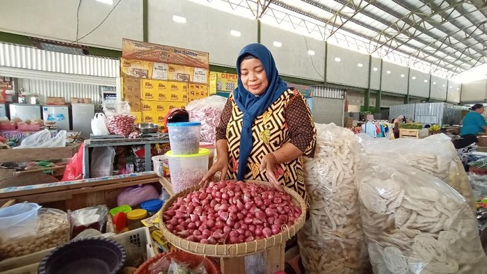 Harga bawang merah di Kudus tembus Rp 65.000/Kg