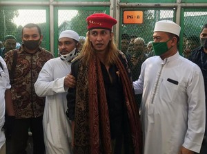Habib Bahar Disebut Langgar PSBB, Kuasa Hukum Bawa-bawa Jokowi