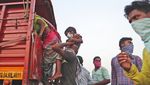Ragam Cara Pekerja Migran India Mudik Saat Lockdown