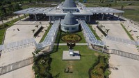 PLBN, selain menjadi pintu gerbang Indonesia, juga sebagai lokasi bagi masyarakat untuk mendapatkan penghasilan. Terutama saat masa pandemi Corona ini.Foto: Dok. Kementerian PUPR