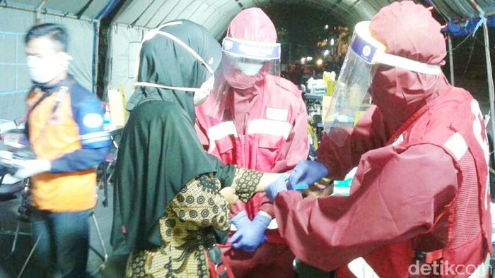 Rapid test massal di Pasar Tumenggungan, Kebumen, Sabtu (16/5/2020).