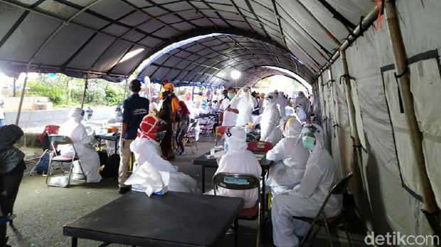 Rapid test massal di Pasar Tumenggungan, Kebumen, Sabtu (16/5/2020).