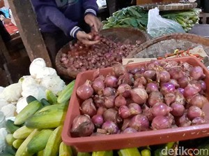 Jelang Lebaran, Harga Ayam dan Bawang Merah di Sumedang Naik
