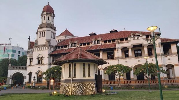 Virtual night tour Lawang Sewu