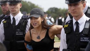 19 Pendemo Diamankan Polisi London Karena Langgar Social Distancing