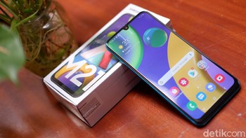 Namun saat flash sale yang digelar 18-23 Mei di Lazada dan Samsung.com harganya menjadi Rp 2,999 juta.  Foto: Adi Fida Rahman/detikINET