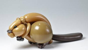 “Saya sudah menyukai binatang sejak saya kecil, jadi saya lebih banyak membuat karya seni dengan tema binatang,” katanya. (Foto: Instagram/Masayoshi Matsumoto)