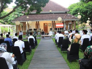 Bupati Banyuwangi Ajak Pemuka Agama Bersama Tangani COVID-19