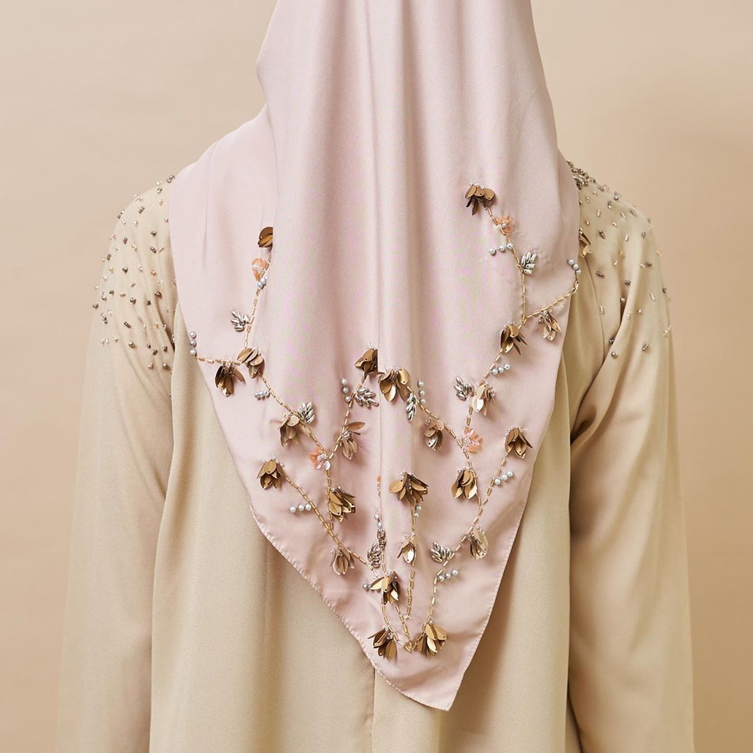 Rekomendasi hijab segiempat Lebaran