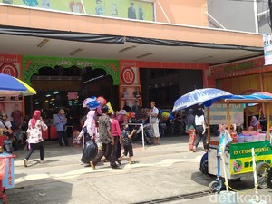 Rawan Kerumunan Saat PSBB, Pertokoan di Cianjur Hanya Boleh Buka 4 Jam