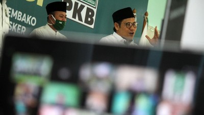 Saat Cak Imin Bantu Warga Terdampak COVID-19