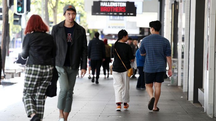 Warga Selandia Bau kini mulai bisa bernafas lega dan terbebas dari kebijakan Lockdown selama sebulan penuh. Kini mereka pun bebas beraktivitas.