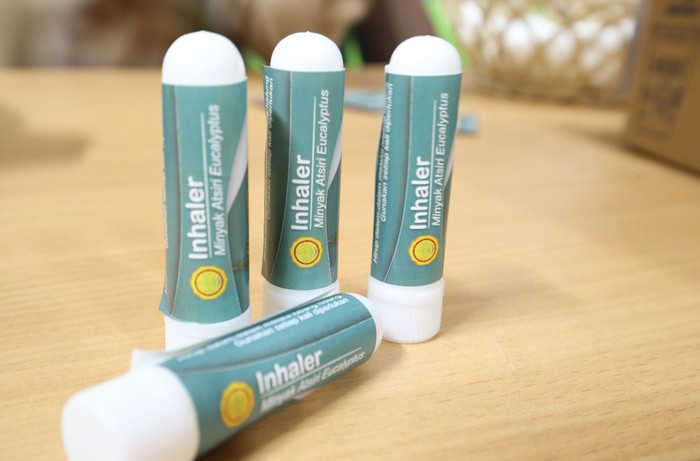 Begini Penampakan Antivirus Corona Made in RI Indonesia akhirnya berhasil mematenkan formula antivirus Corona dalam bentuk inhaler, diffuser oil hingga kalung antiCorona.