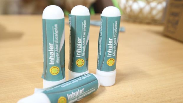 Indonesia akhirnya berhasil mematenkan formula antivirus Corona dalam bentuk inhaler, diffuser oil hingga kalung antiCorona.