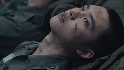 Foto-foto D.O & Xiumin EXO, Sejeong gugudan dan Yoon Ji Sung untuk Musikal Militer