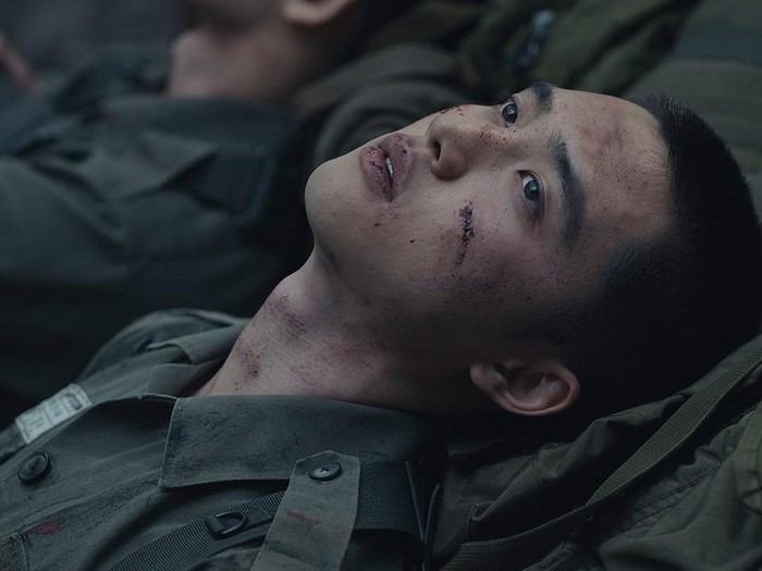 Musikal Return: The Promise of the Day diperankan oleh D.O, Xiumin, Kim Sejeong Musikal Return: The Promise of the Day diperankan oleh D.O, Xiumin, Kim Sejeong