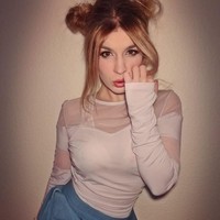 Selama pandemi Corona, game semakin banyak dicari orang untuk mencari hiburan. Kat pun memberikan pendapatnya. Gamer adalah ahli dalam isolasi diri sebelum kriris. Komunitas gaming memberikan dukungan dan pertemanan untuk orang-orang di seluruh dunia. Tidak ada penilaian, hanya orang-orang yang bersenang-senang, ada untuk satu sama lain. Dunia akan menjadi dunia yang seram tanpa itu, kata Kat Gunn. Foto: Instagram @mystikgunn