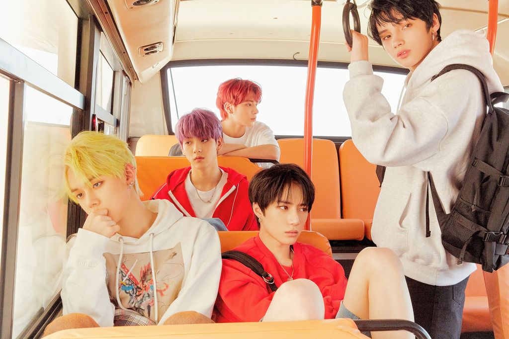 TXT Comeback dengan Lagu 'Can't You See Me?'