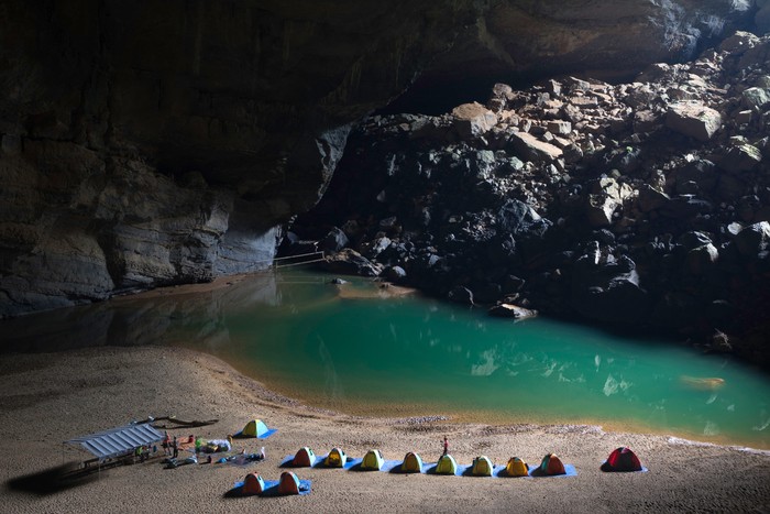 Gua Hang Son Doong di Vietnam
