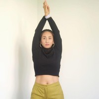 Cut Memey juga menerapkan pola makan sehat. Selain itu dia juga berusaha berjalan kaki minimal 10 ribu langkah setiap harinya. Satu hari itu minimal 10.000 kali langkah dan itu memang aku lakuin setiap hari. Target aku setiap hari 15.000, tapi kalau tidak sampai, aku harus mencapai 10.000 langkah. Makan pun tidak hanya karbo. Kalau aku pribadi aku menghitung nutrisi yang masuk ke badan aku. Jadi setiap hari 50% protein, 20% karbo, dan 30% good fat bukan yang bad fat, ujar bintang sinetron Gengsi Gede Gedean itu. Foto: instagram @cutmemey