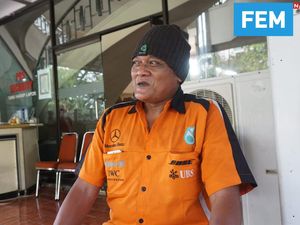Rio Ngaku Nekat Mudik ke Solo Jalan Kaki dari Cibubur Gegara Di-PHK