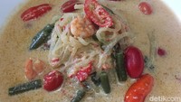 Labu siam tak hanya enak dibuat tumisan tetapi juga untuk sayur gurih labu. diiris kecil memanjang ditumis dengan bumbu cabe yang pedas menyengat. Bisa dimakan dengan lontong atau nasi. Cek langkah pembuatannya di sini. Foto: detikcom