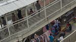 Pedagang Tanah Abang Nekat Berjualan saat PSBB