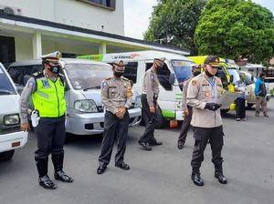 Bawa Pemudik dari Bali dan Madura, Lima Kendaraan Diamankan di Bondowoso