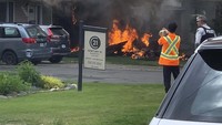 Pesawat tersebut jatuh di pemukiman dan membuat sebuah rumah terbakar.