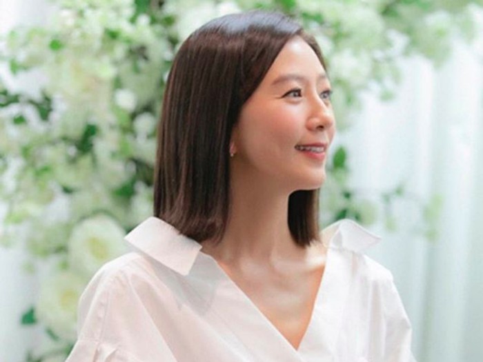 Kim Hee-Ae The World of The Married