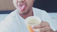 Mengawali karir lewat Jakarta Beatbox, kini Gustaf lebih fokus menjadi YouTuber. Ia juga sering mengunggah berbagai momen kulinerannya di YouTube. Foto: Instagram @gustafode