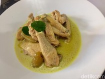 Resep Opor Ayam Kampung Kuah Kuning yang Kental dan Gurih